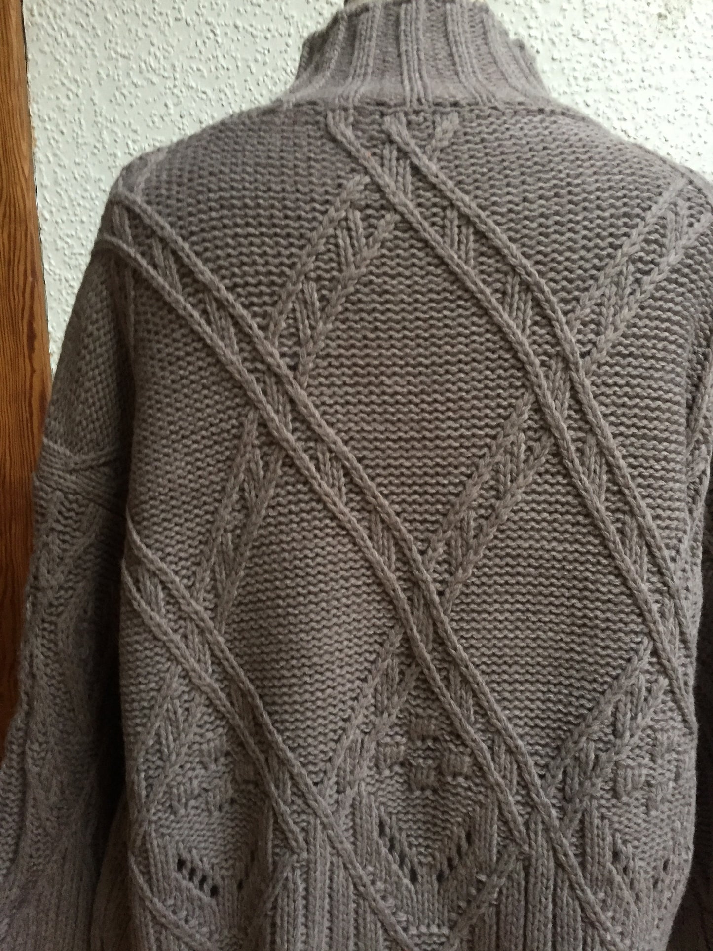 Grobgestrickter Pullover, tolles Muster