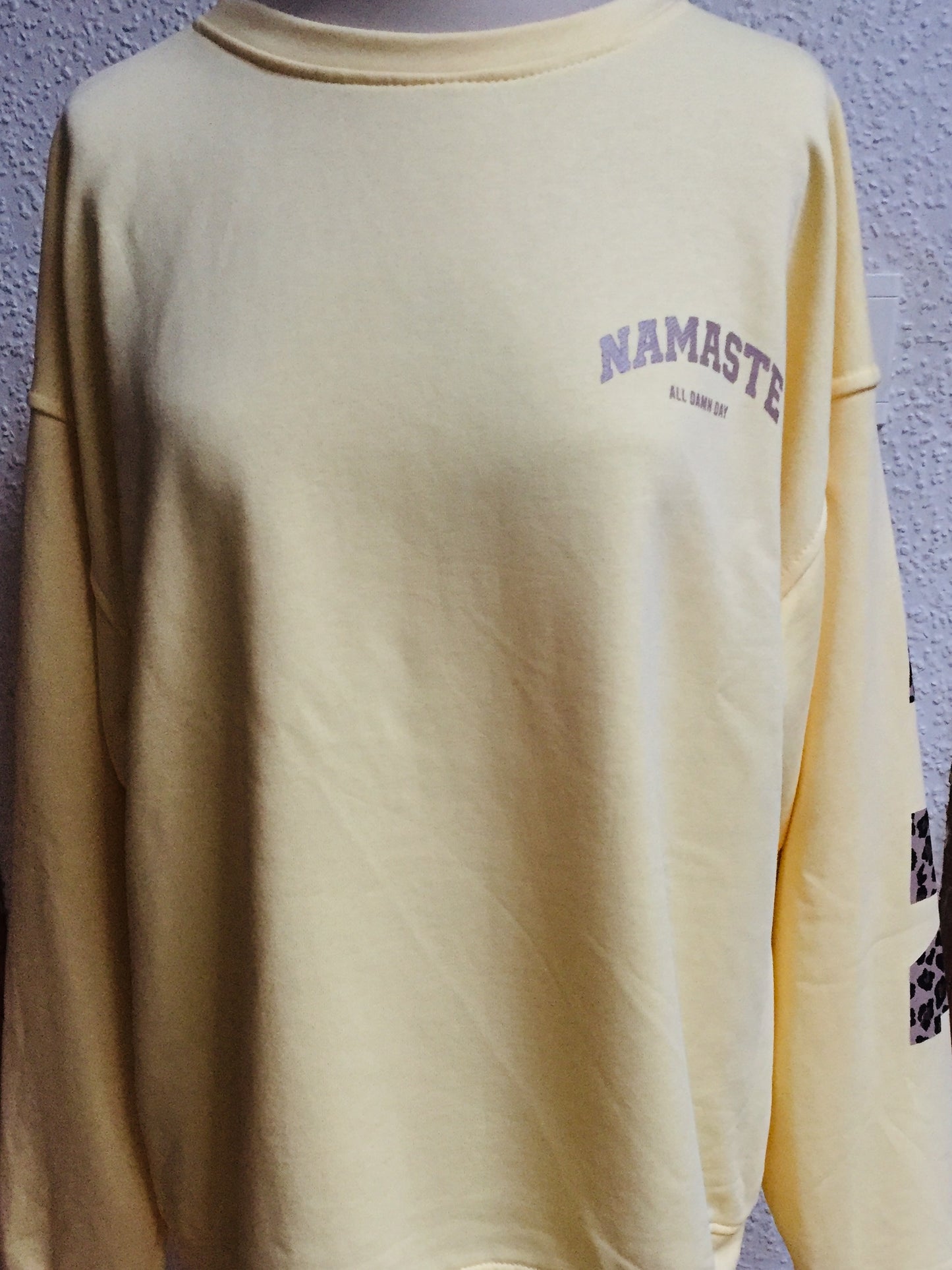 Sweatshirt mit "Namaste" Aufdruck, BESTSELLER, wieder da