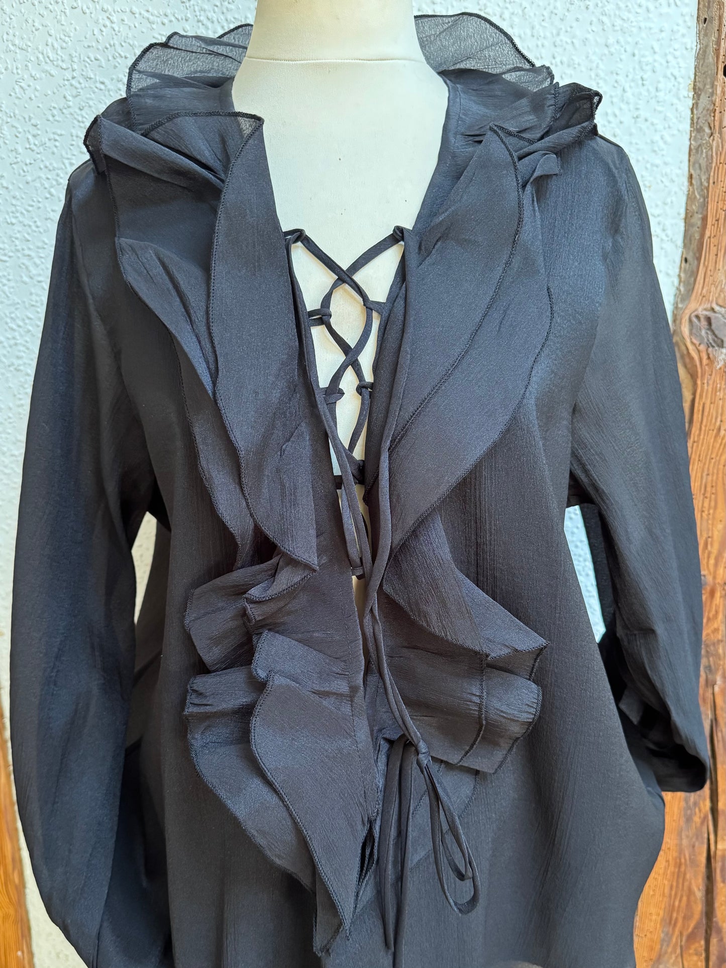 Schimmernde schwarze Bluse (Taft)