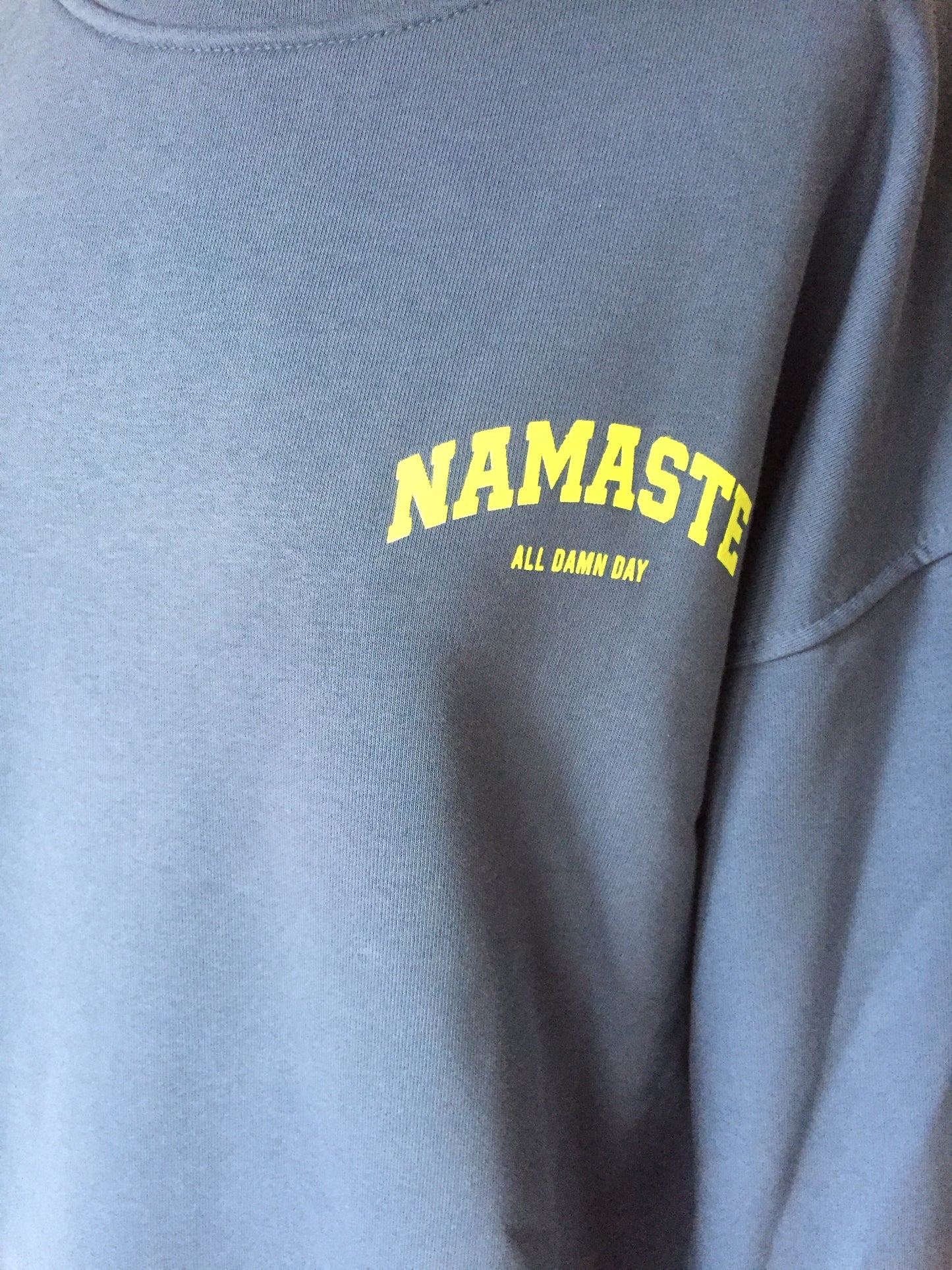 Sweatshirt mit "Namaste" Aufdruck,   BESTSELLER wieder da