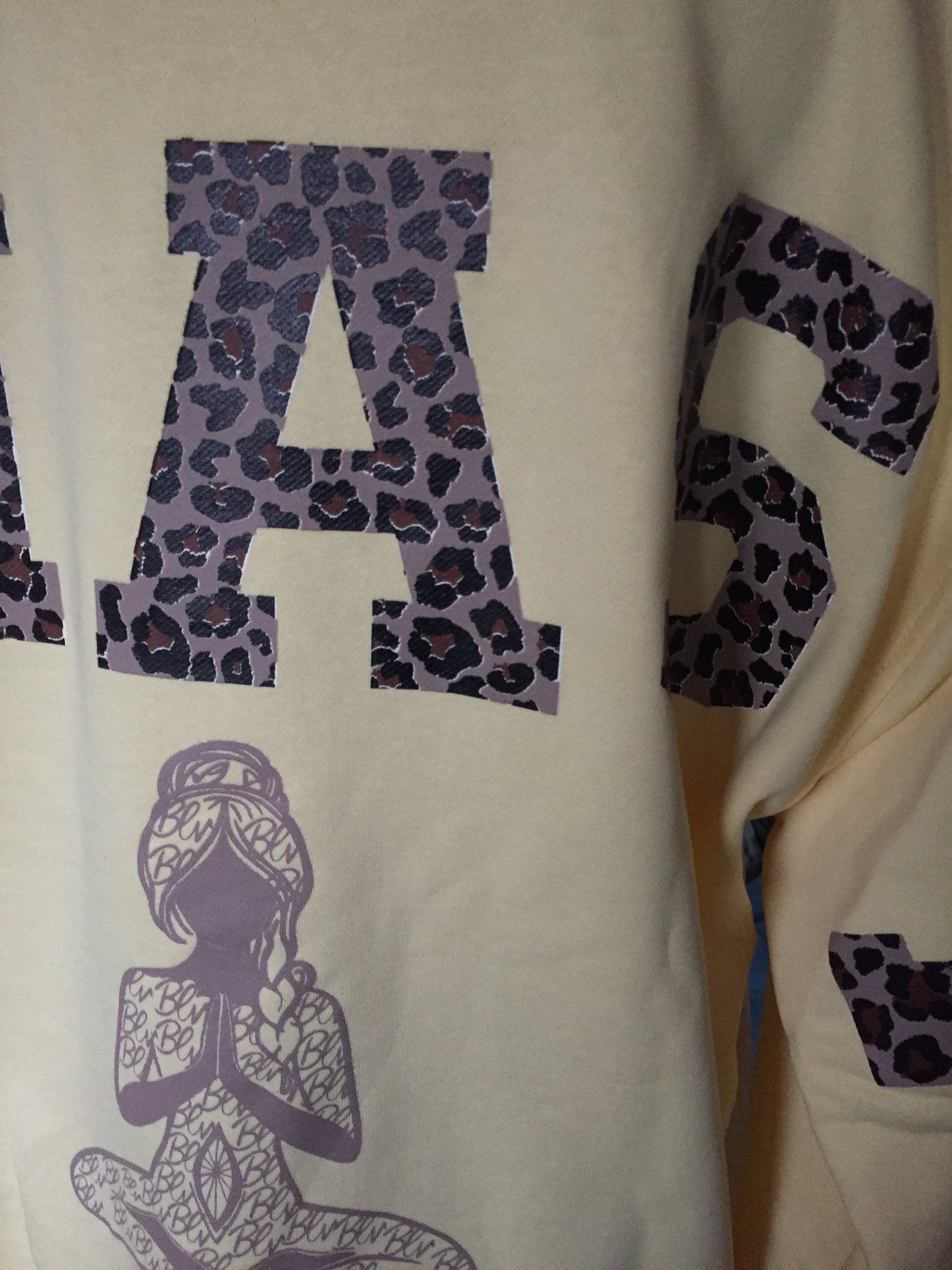 Sweatshirt mit "Namaste" Aufdruck,   BESTSELLER, wieder da