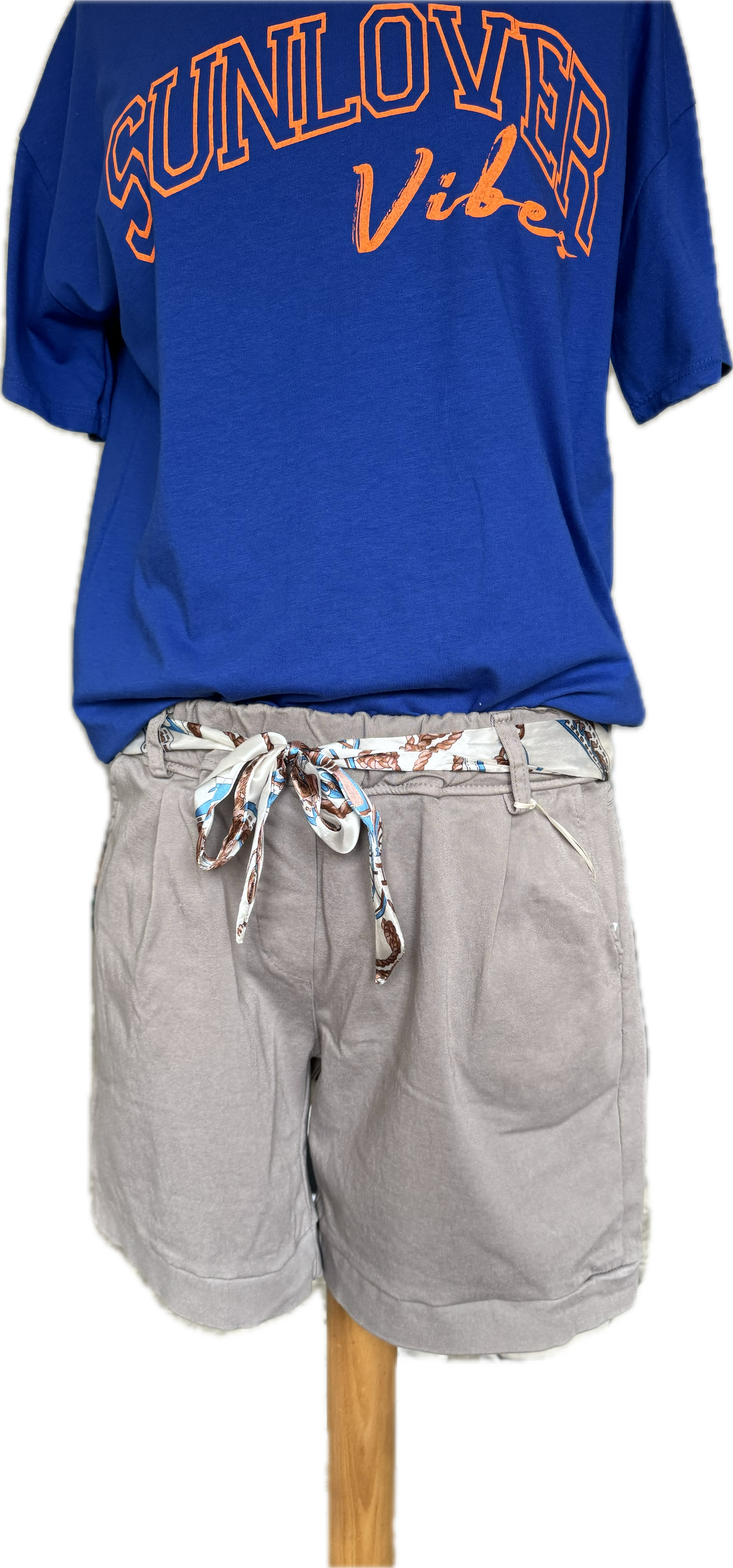 T-Shirt in kräftigem blau mit  Aufdruck