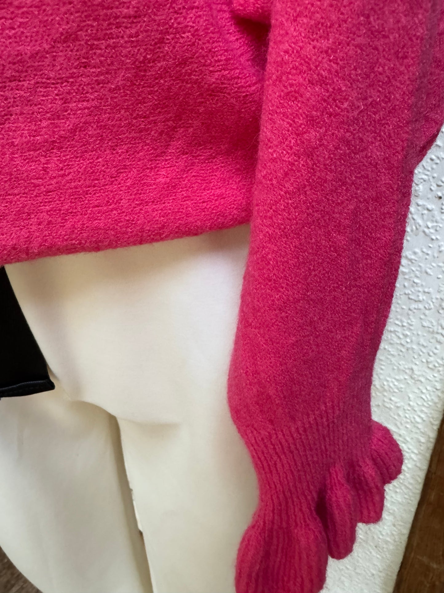 Leichter Pulli in pink und wollweiß