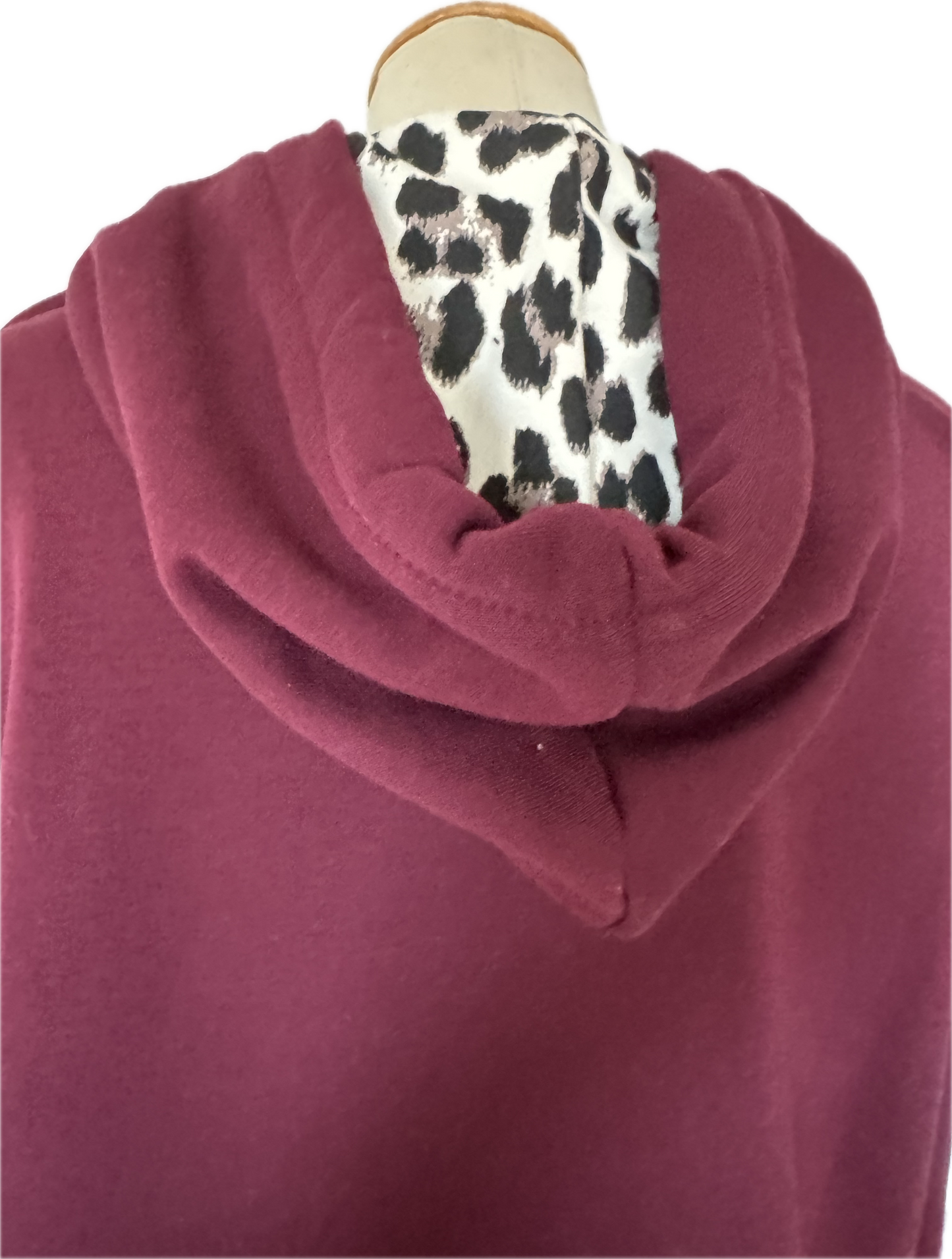 Hoodie in wine mit animal oder in creme mit animal
