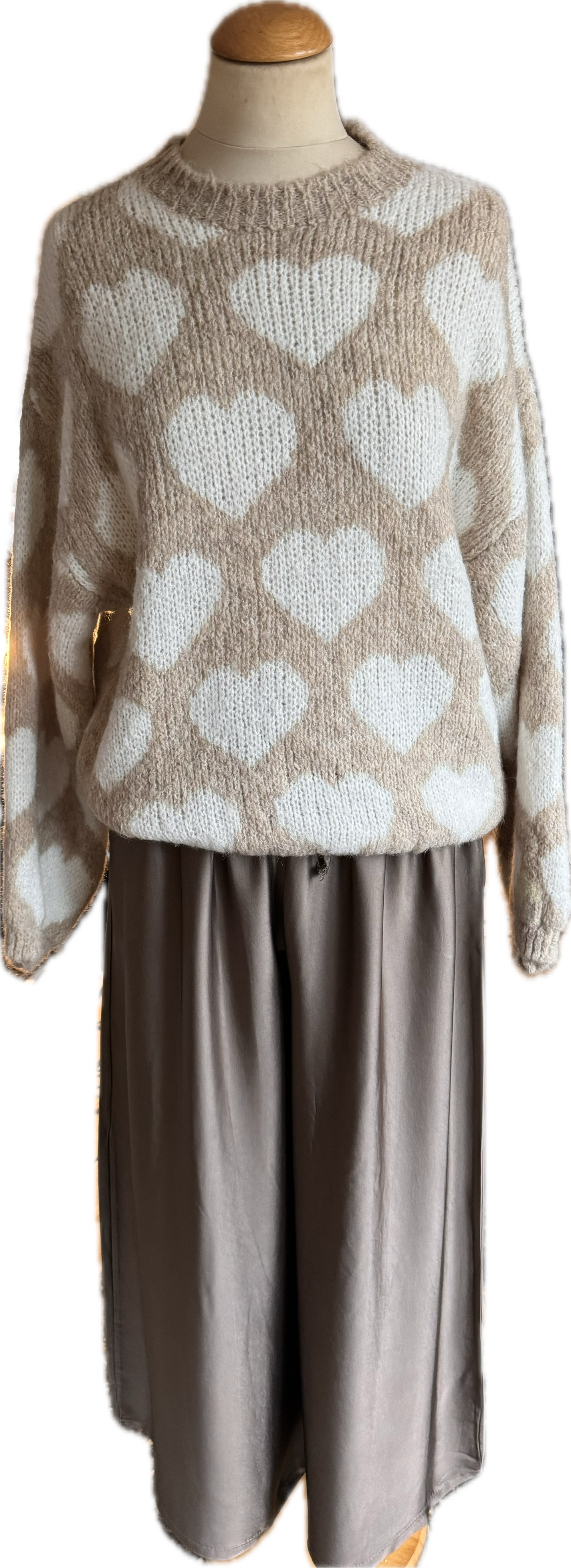 Herzpulli in beige mit creme