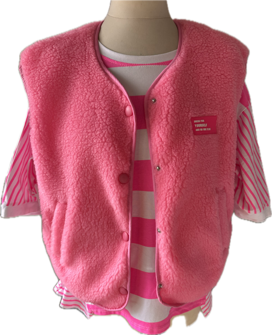 Short West in pinkrose mit Sticker