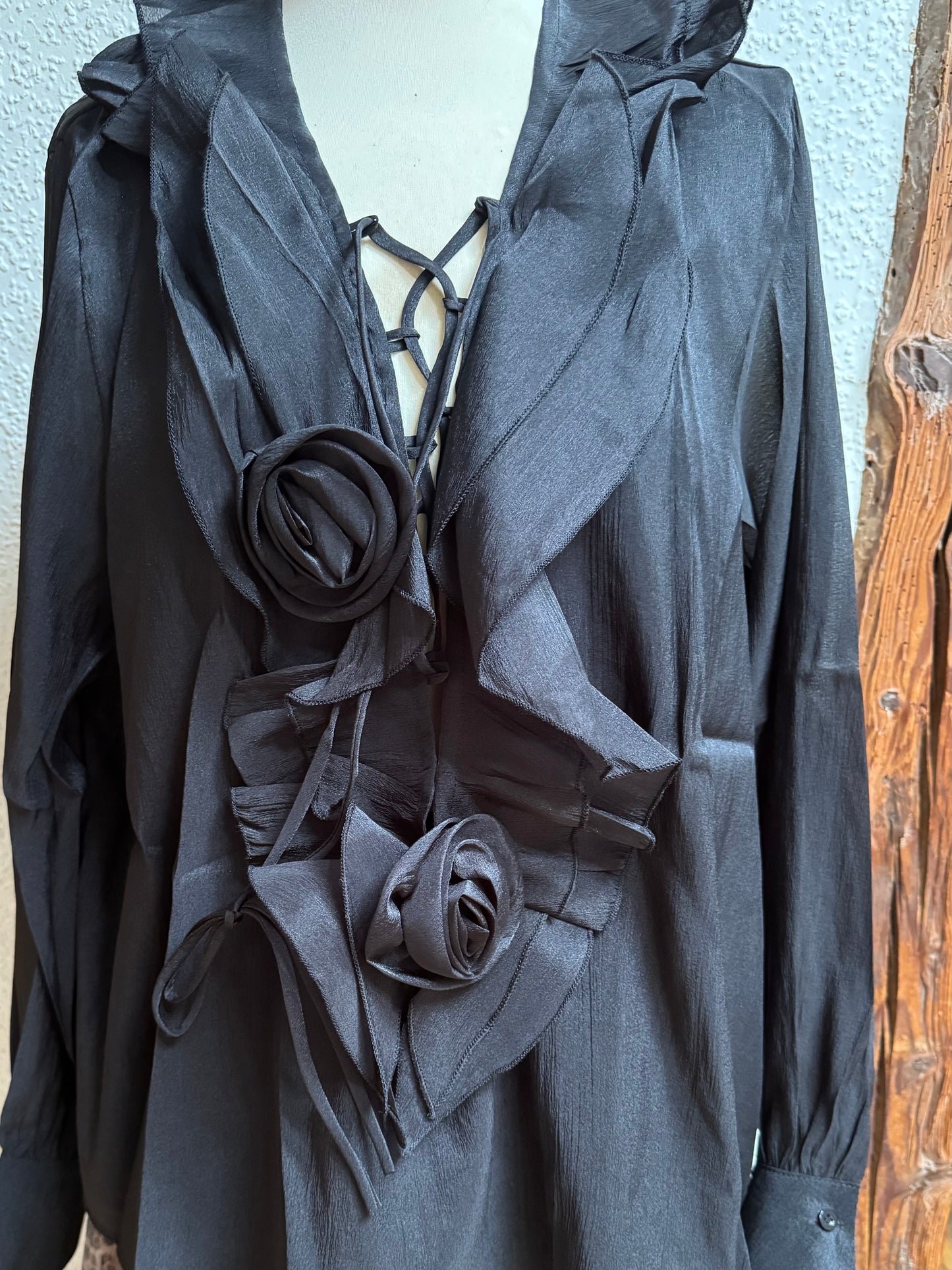 Schimmernde schwarze Bluse (Taft)