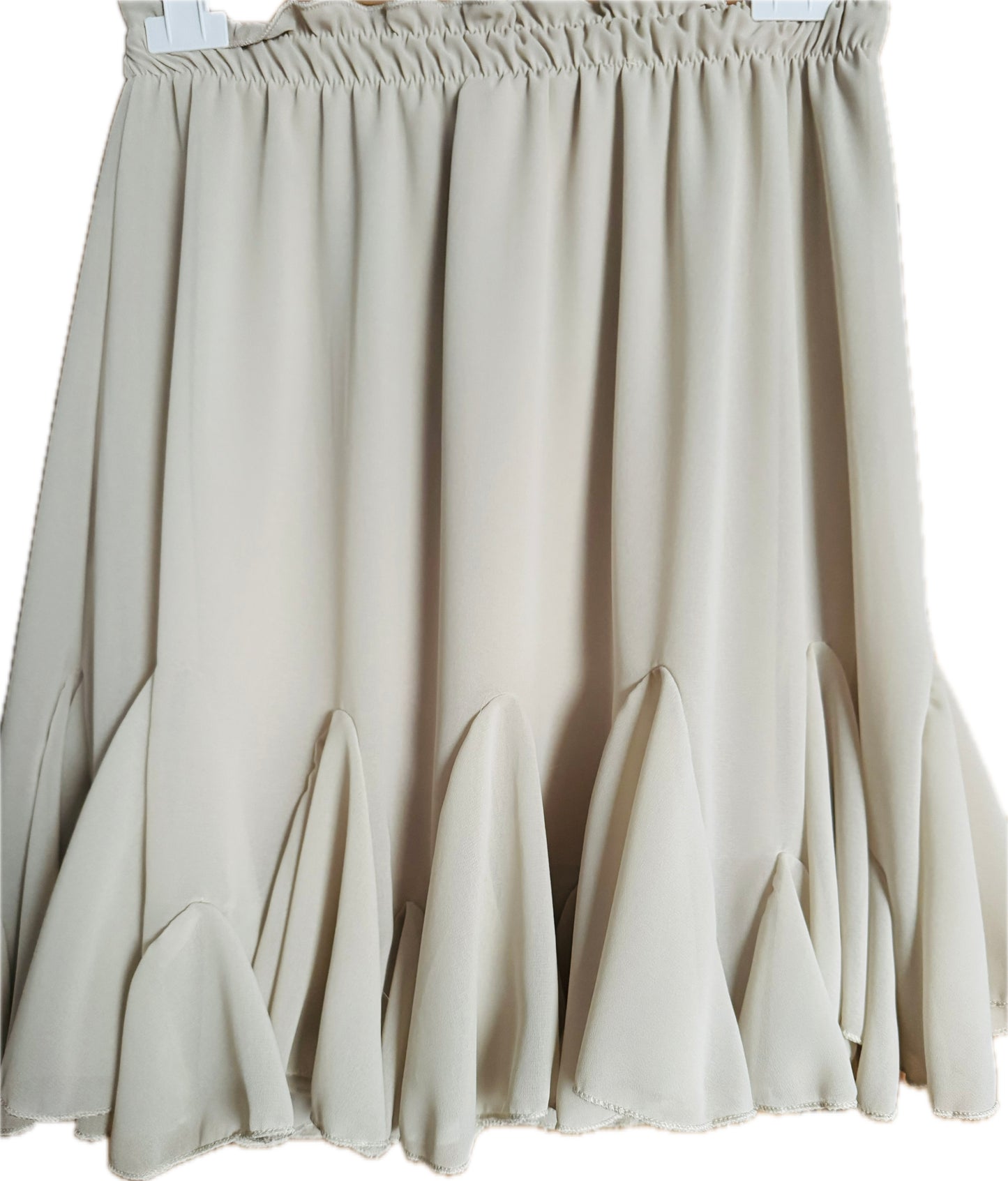 Rock mit aufspringenden Falten, beige und oliv