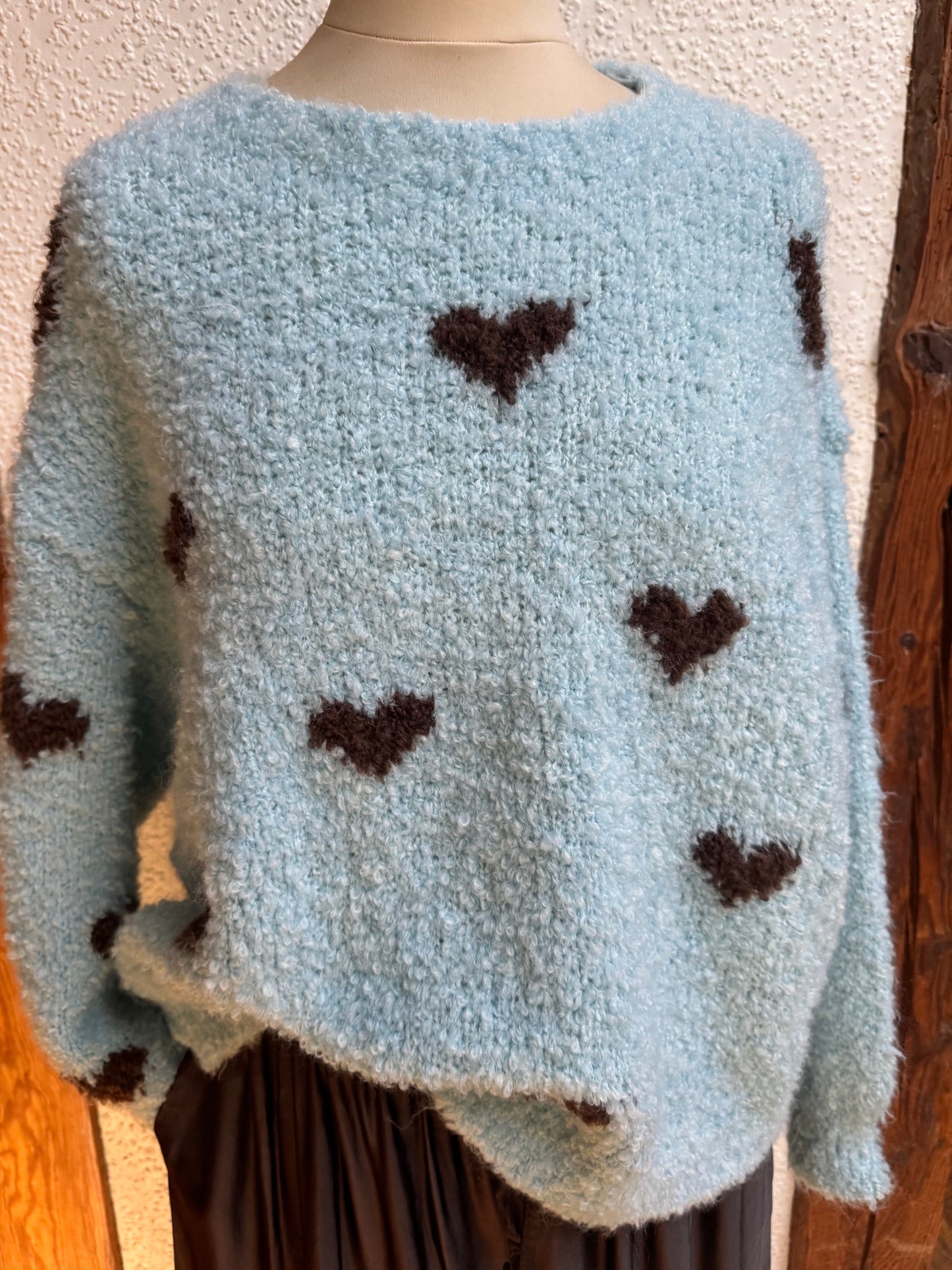 Boucle Pulli mit Herzen