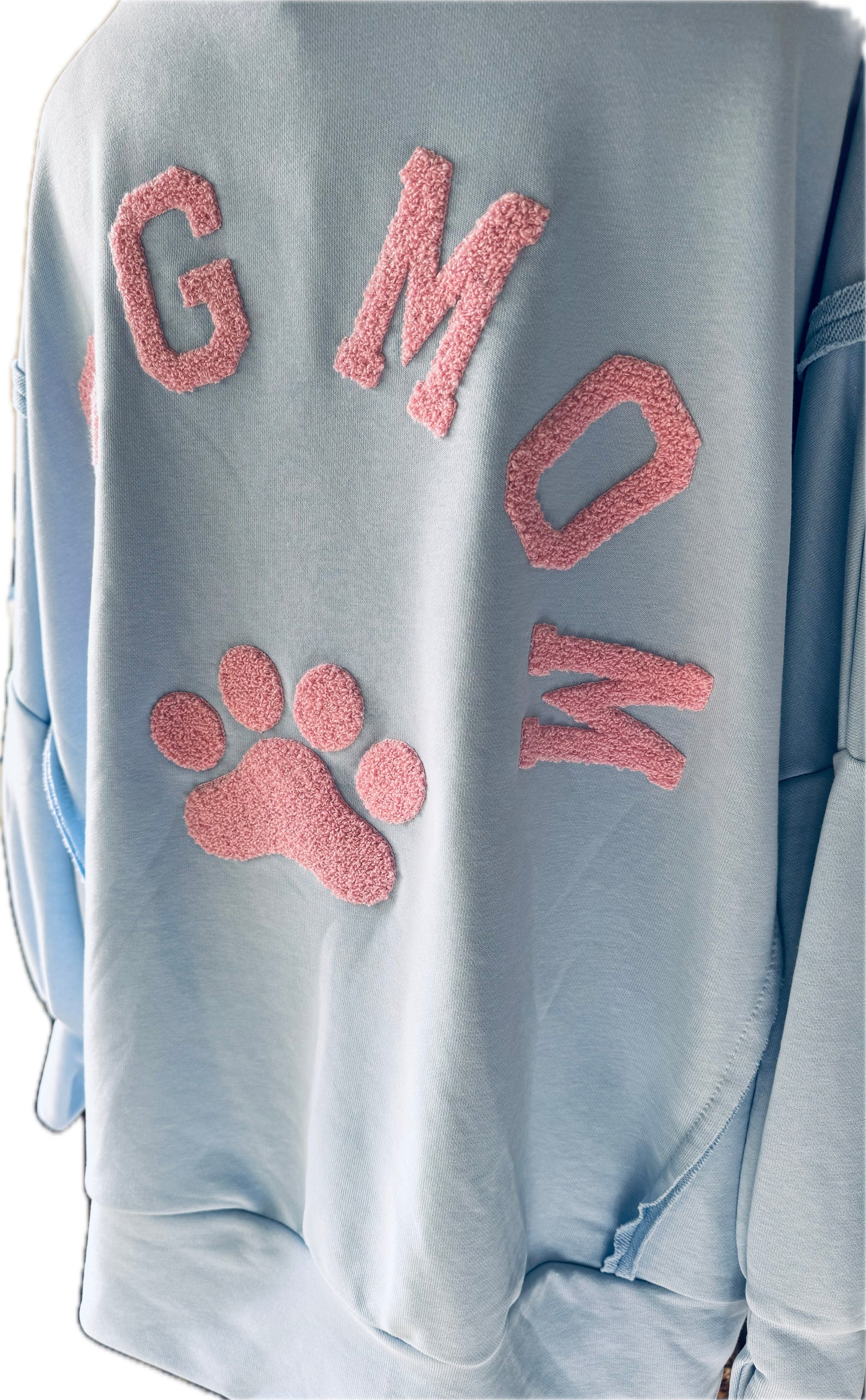 Oversized Sweatshirt "DOGMOM" in hellblau